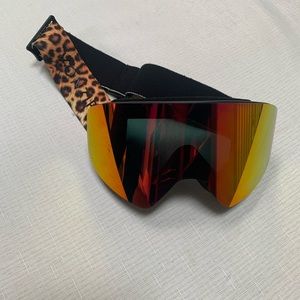 Vonzipper women’s ski goggles
